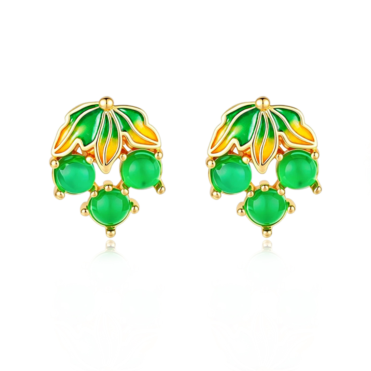 Earrings - ต่างหูหยกพม่าลายองุ่น เครื่องประดับธรรมชาติสไตล์วินเทจ จี้หยกแท้สุดหรู ต่างหูแบบแป้นชุบทอง 18K ของขวัญสำหรับผู้หญิง