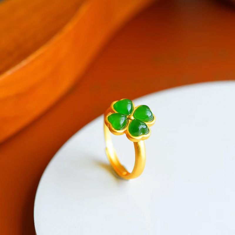 แหวนหยกเขียวธรรมชาติรูปใบโคลเว - Rings บทวิจารณ์และราคา